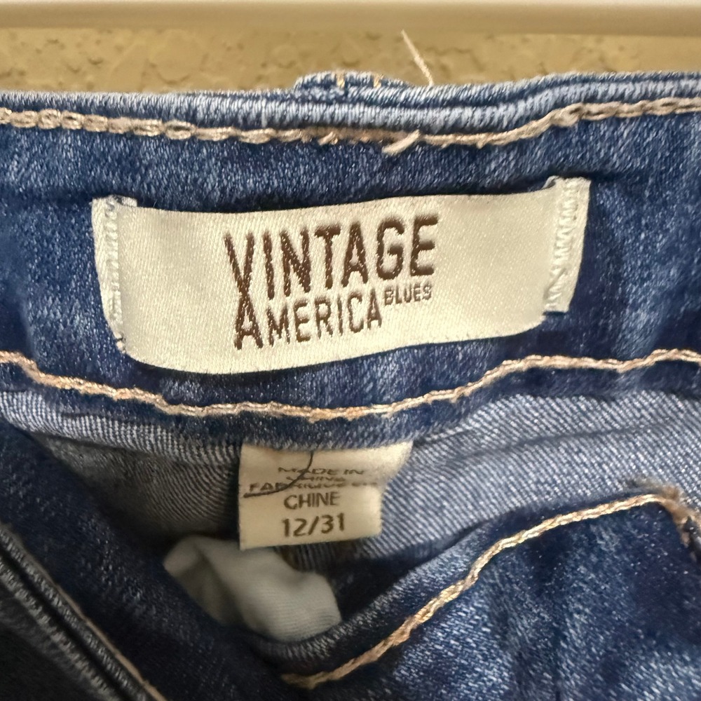 Vintage America Blues Boho Capri Jeans Embroidered Tassel Hem Blue Size 12/31 - Picture 3 of 16